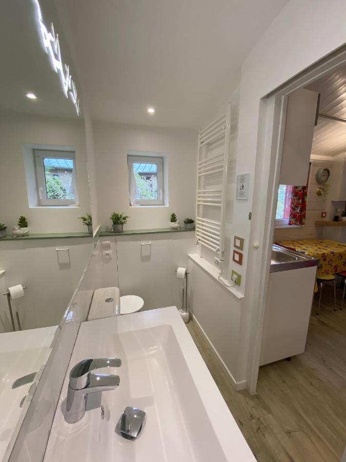 Le Cabanon De Chessy Bed & Breakfast Exterior photo