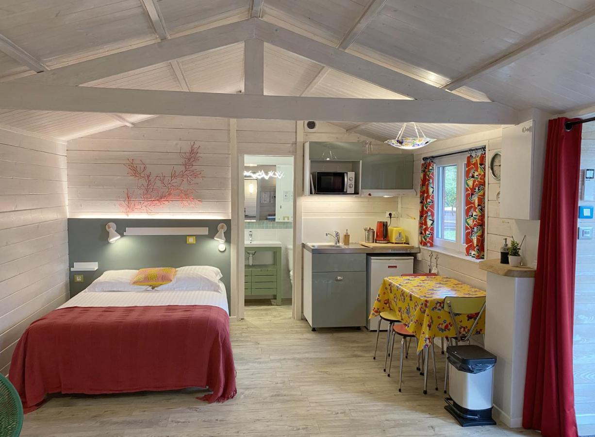 Le Cabanon De Chessy Bed & Breakfast Exterior photo